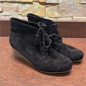 Women’s Size 11 Black Suede Booties. VGUC!